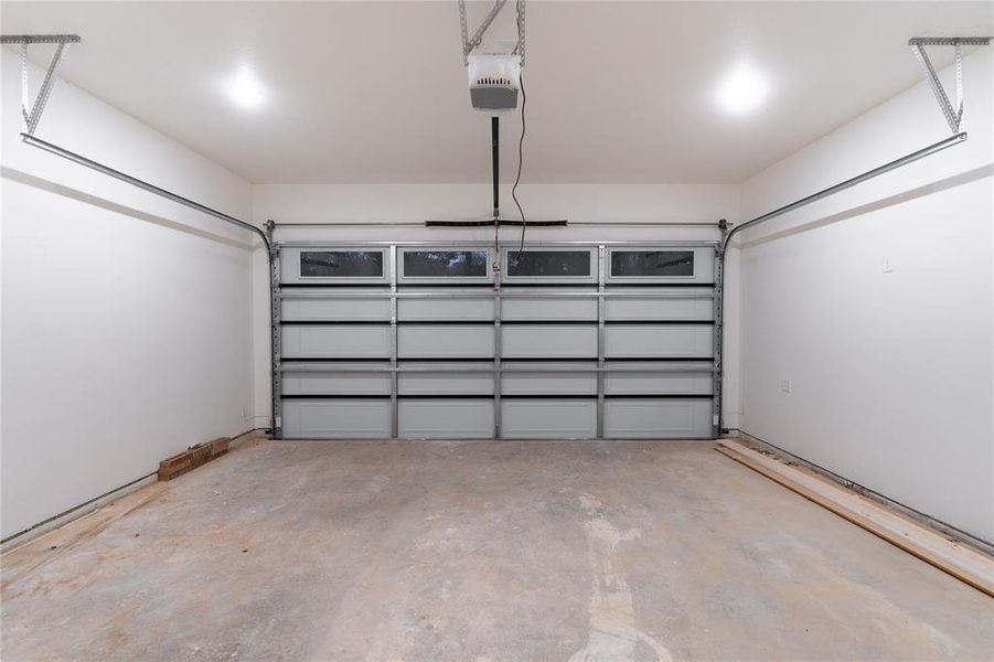 Spacious, unfurnished interior of a new home in , Trinidad (Image 14).