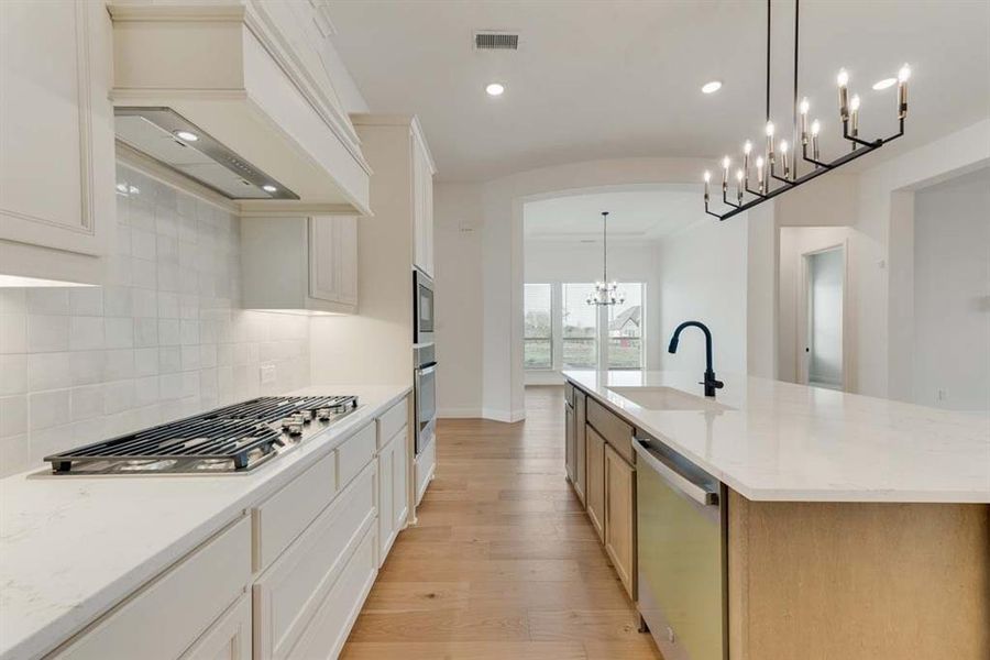 Representative Photo Aberdeen II_10