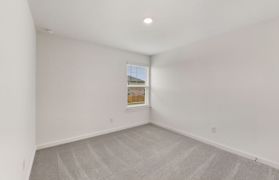 Spacious, unfurnished interior of a new home in Crosswinds, Kyle (Image 43).