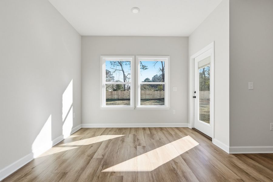 Spacious, unfurnished interior of a new home in Barton's Bend, Crestview (Image 38).
