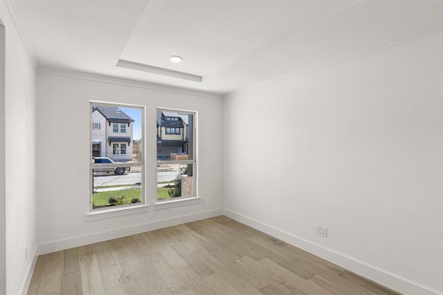Spacious, unfurnished interior of a new home in Inspiration, Lucas (Image 36).