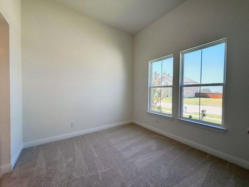 Spacious, unfurnished interior of a new home in Polo Ridge, Mesquite (Image 20).