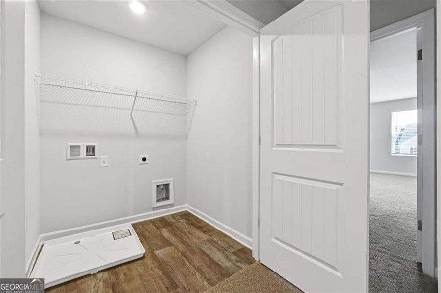 Spacious, unfurnished interior of a new home in Parkway James, Snellville (Image 25). Spacious, unfurnished interior of a new home in Parkway James, Snellville (Image 25).