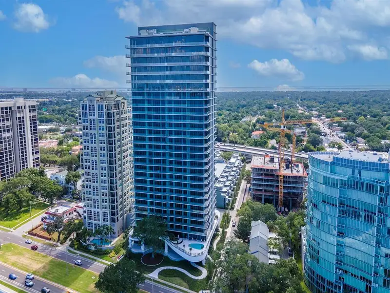 Condo located in Tampa, FL showcasing its design and architecture (Image 31). Condo located in Tampa, FL showcasing its design and architecture (Image 31).