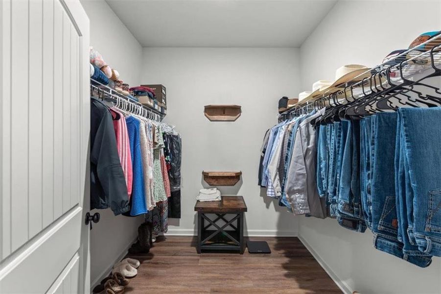 Close-up of interior finishes inside a home in Laurel Park, Cartersville (Image 21).