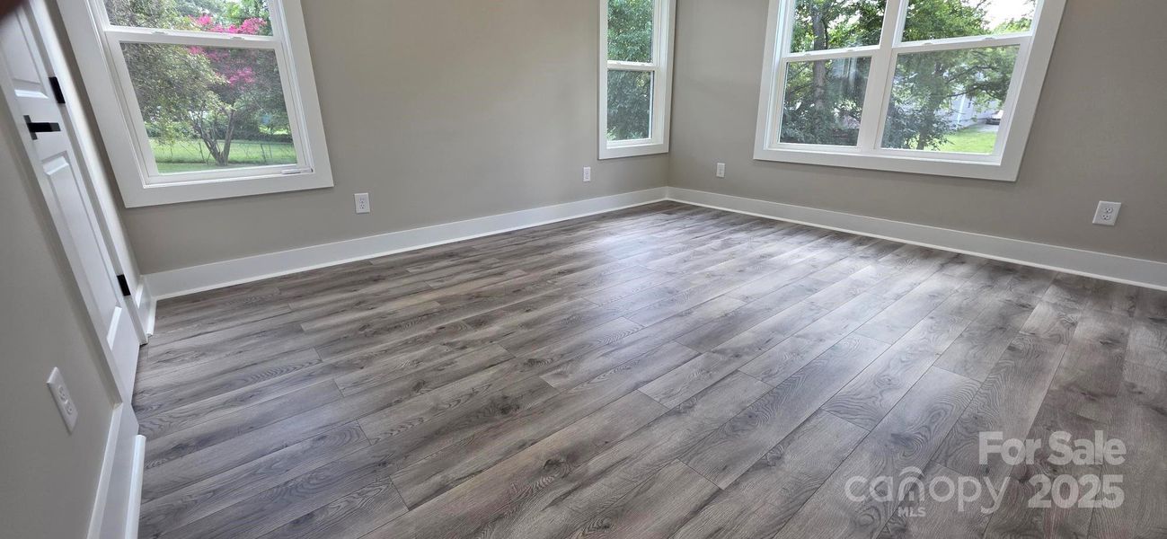 Spacious, unfurnished interior of a new home in , Gastonia (Image 28).