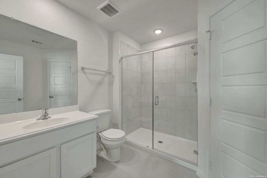 Furnished interior view inside a new home in Greenspoint Heights, Seguin (Image 7). Furnished interior view inside a new home in Greenspoint Heights, Seguin (Image 7).