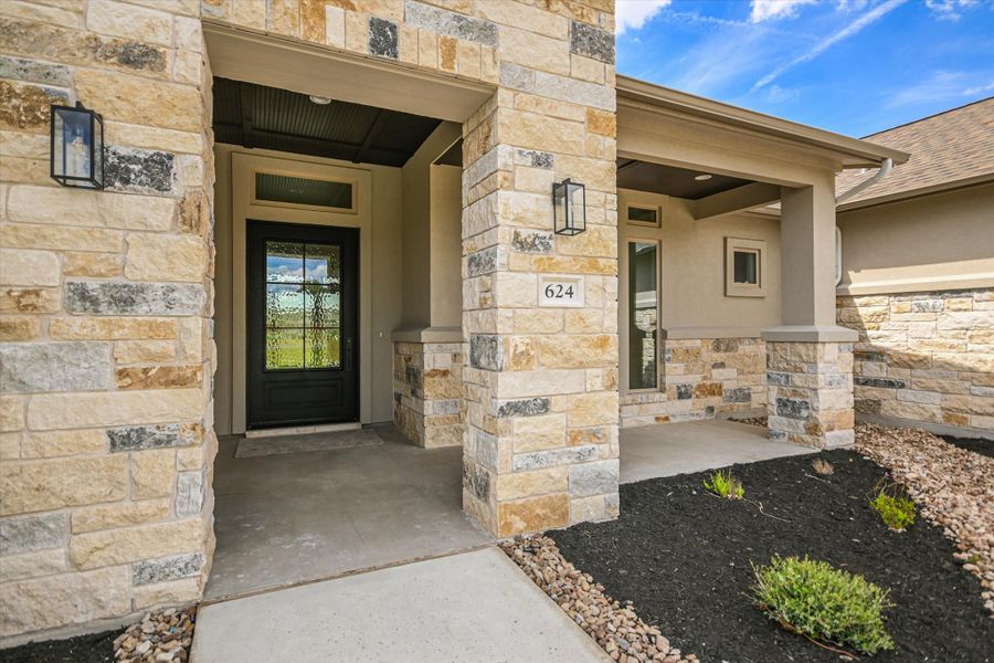Exterior details and patio area of a home in Scofield Farms Estates, Georgetown (Image 4).