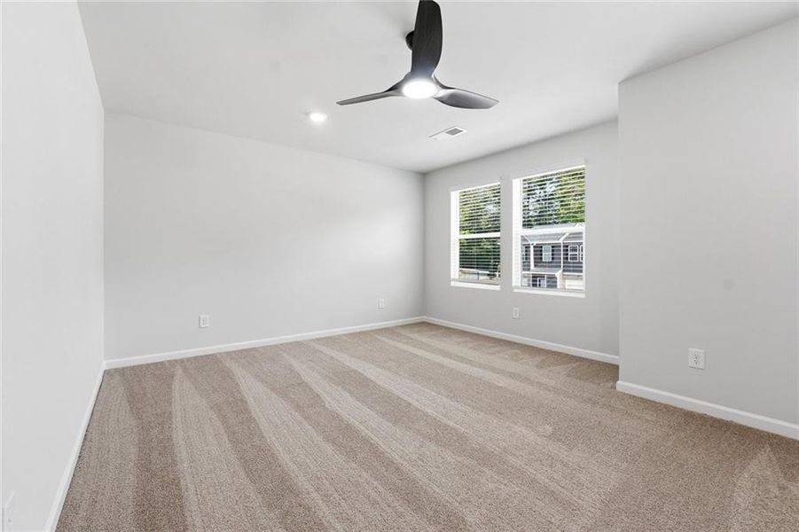 Spacious, unfurnished interior of a new home in Azalea Hills, Temple (Image 13).