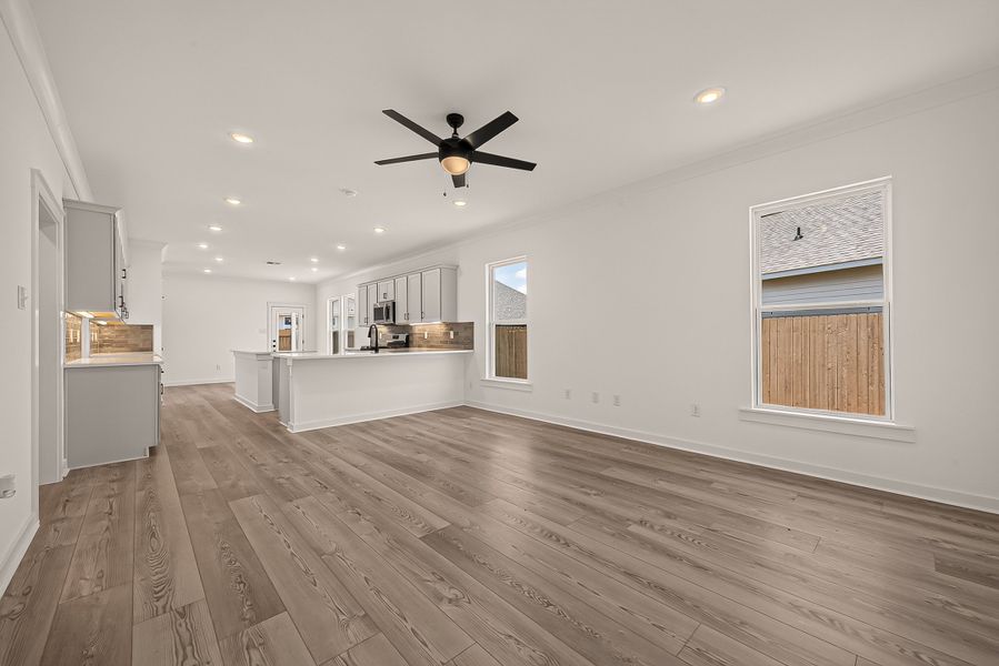 Spacious, unfurnished interior of a new home in Aldeana, Bonney (Image 20).