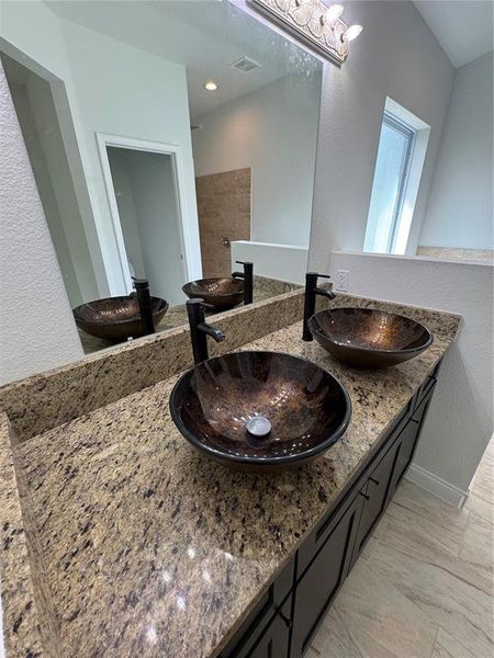 Furnished interior view inside a new home in , Deltona (Image 10).