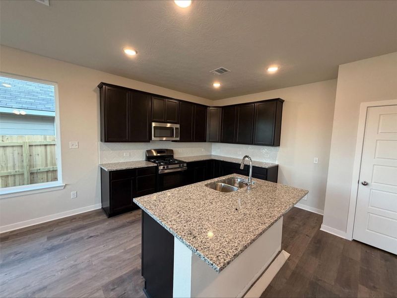 Furnished interior view inside a new home in Sterling Ridge, Huntsville (Image 6).