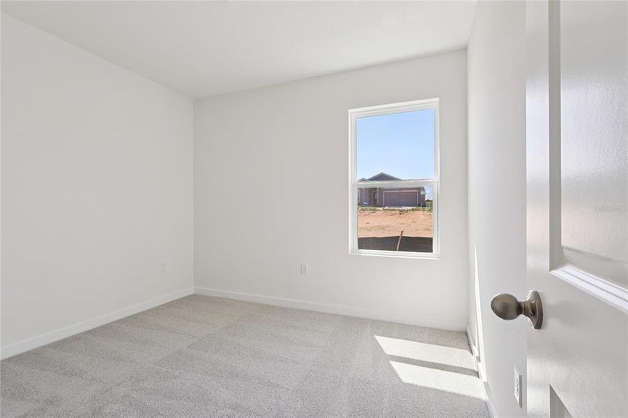 Spacious, unfurnished interior of a new home in Hamilton Bluff, Haines City (Image 20).