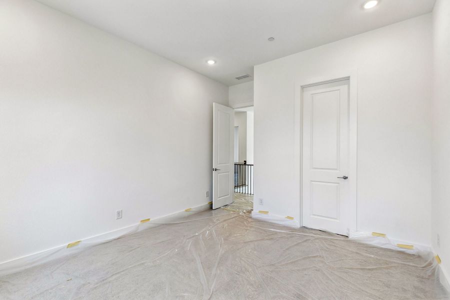 Spacious, unfurnished interior of a new home in Newman Village Townhomes, Frisco (Image 29). Spacious, unfurnished interior of a new home in Newman Village Townhomes, Frisco (Image 29).