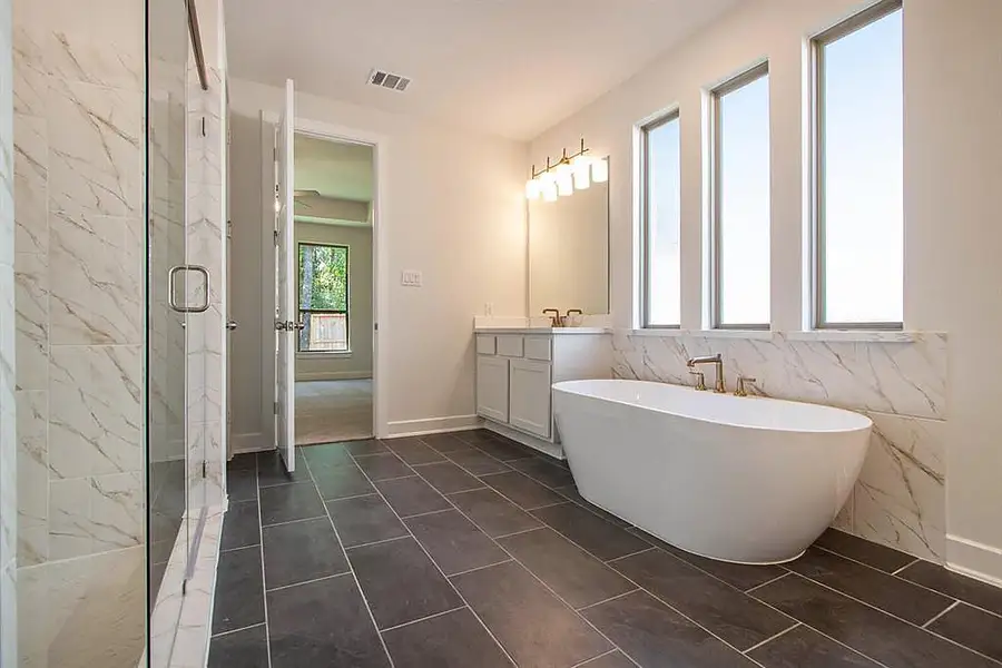 Furnished interior view inside a new home in Cross Creek West, Fulshear (Image 8).