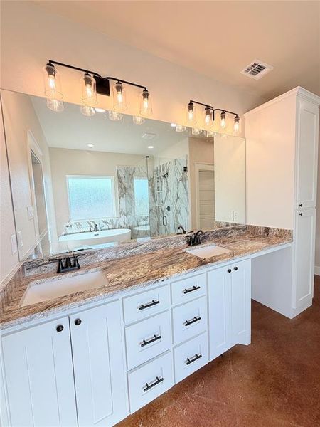 Furnished interior view inside a new home in , Weatherford (Image 14).