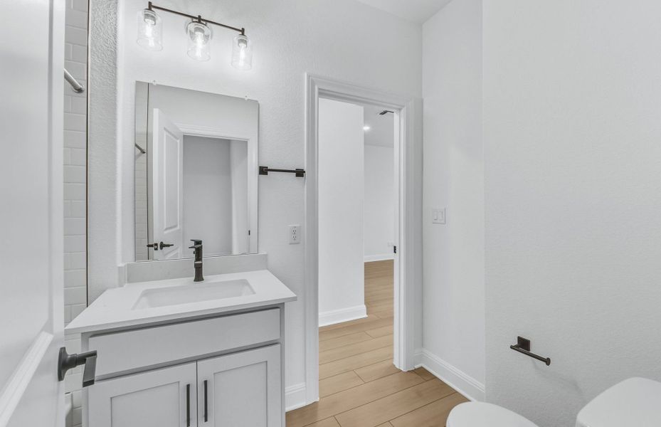 Furnished interior view inside a new home in Horizon Lake, Leander (Image 8).