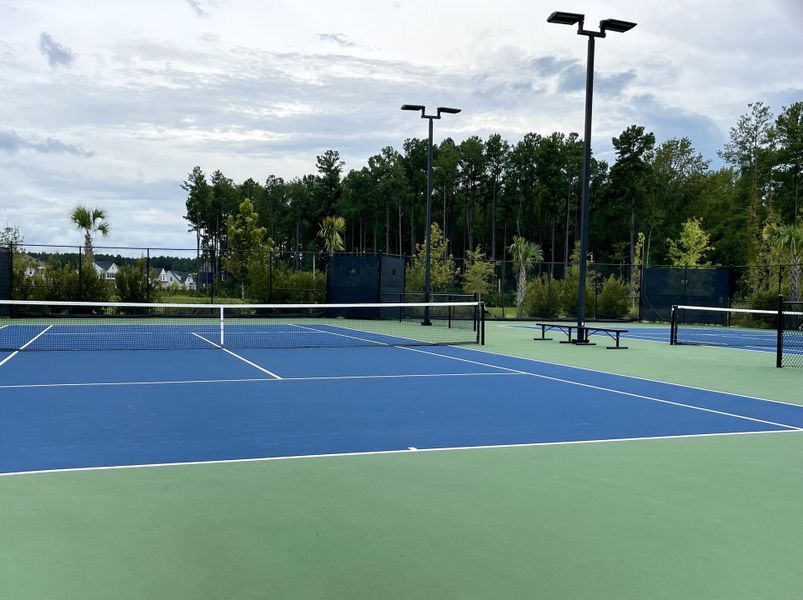 Community amenities in Midtown at Nexton, Summerville (Image 35).