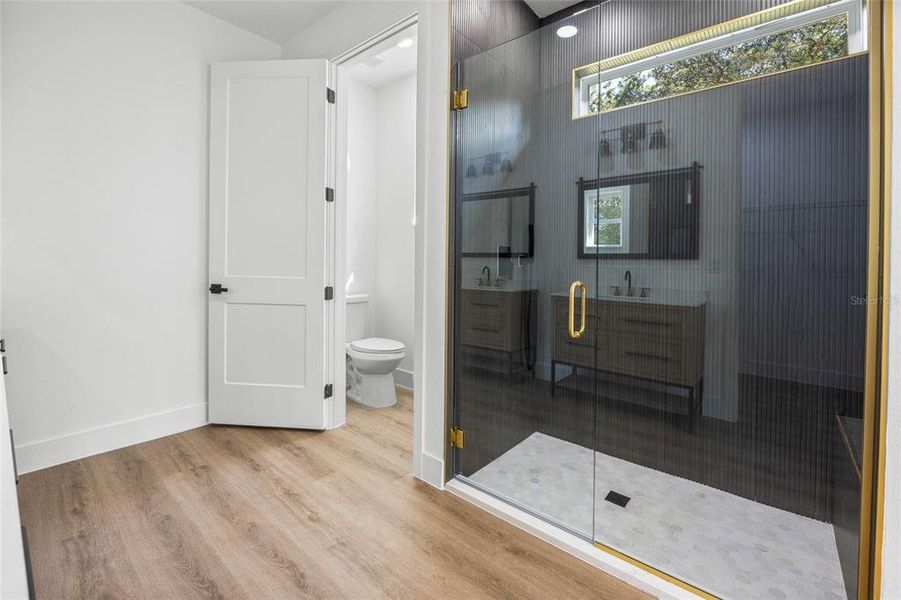 Spacious, unfurnished interior of a new home in , Ocala (Image 23).