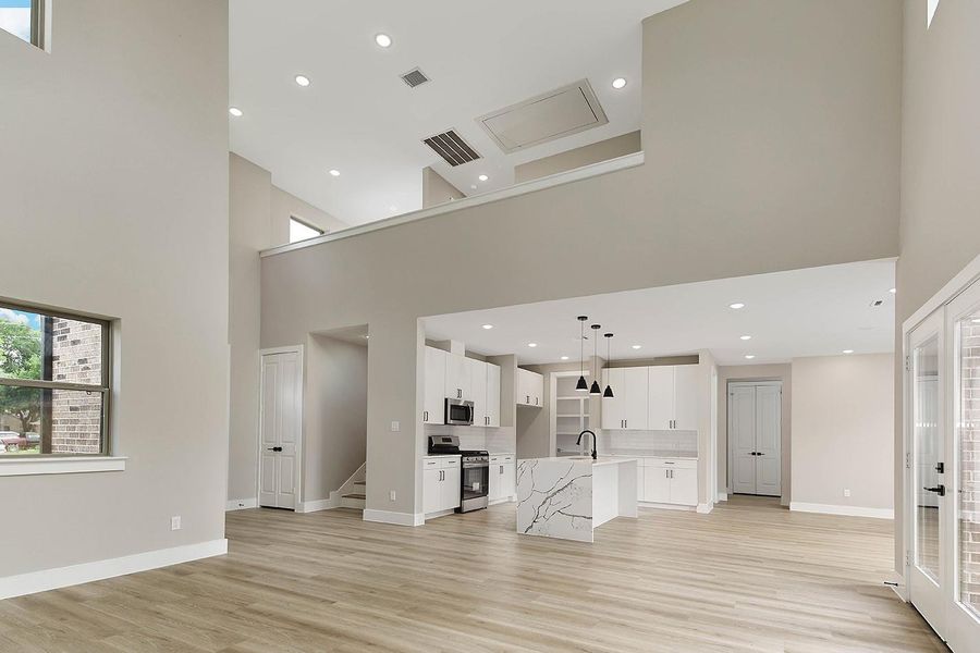 Spacious, unfurnished interior of a new home in , Spring (Image 21).