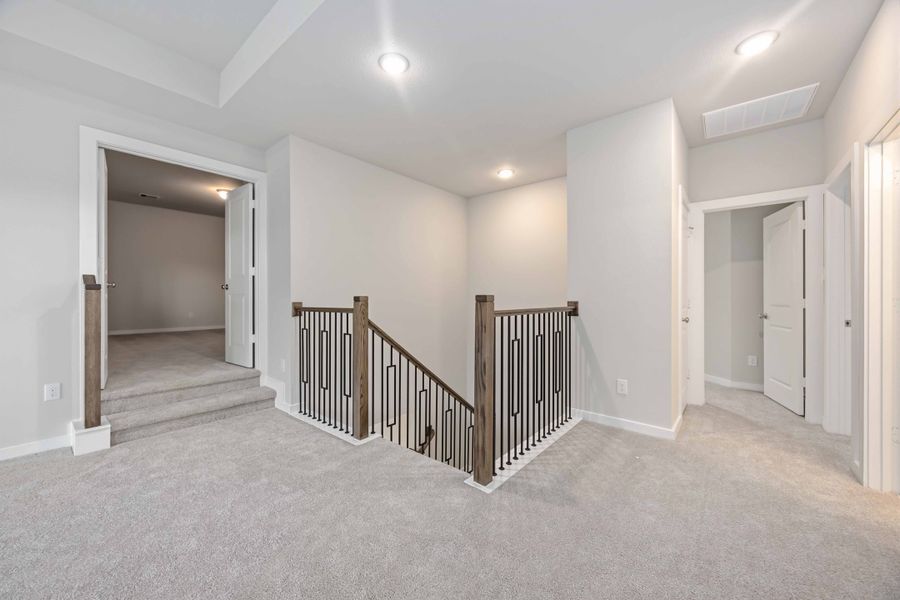 Spacious, unfurnished interior of a new home in Canterra Creek  60', Rosharon (Image 42).