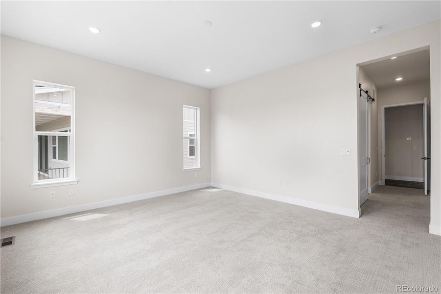 Spacious, unfurnished interior of a new home in Retreat at The Canyons, Castle Pines (Image 22).