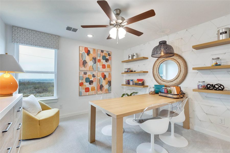 Model home photos of similar floorplans, not pictures of actual home. Model home photos of similar floorplans, not pictures of actual home.