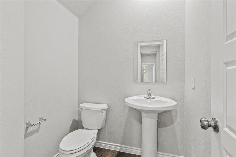 Furnished interior view inside a new home in Deer Creek, Crowley (Image 6).