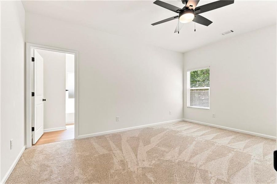 Spacious, unfurnished interior of a new home in , Rydal (Image 35).