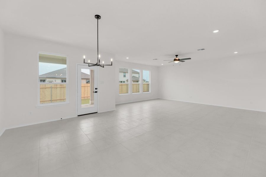 Spacious, unfurnished interior of a new home in Mustang Valley, Manor (Image 25).