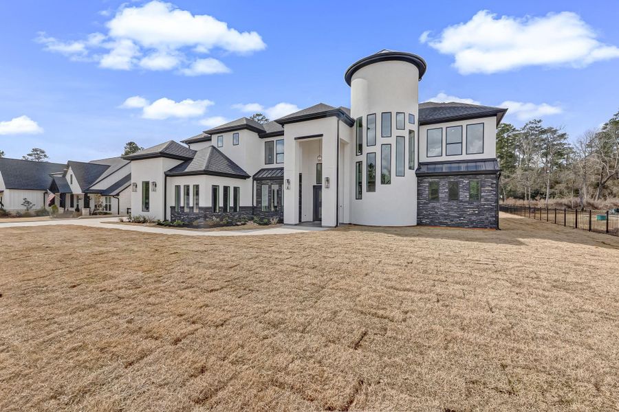 Image 46 of a home in .