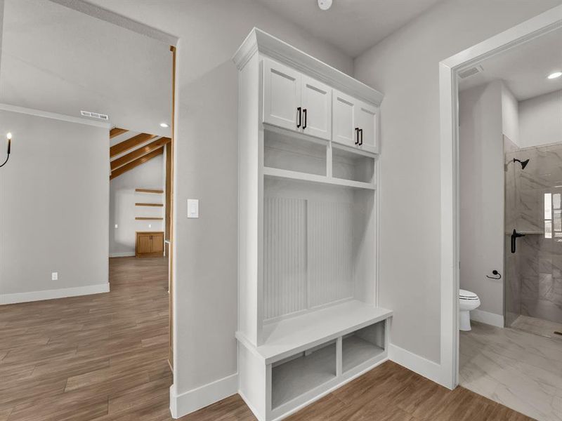 Furnished interior view inside a new home in , Weatherford (Image 10).