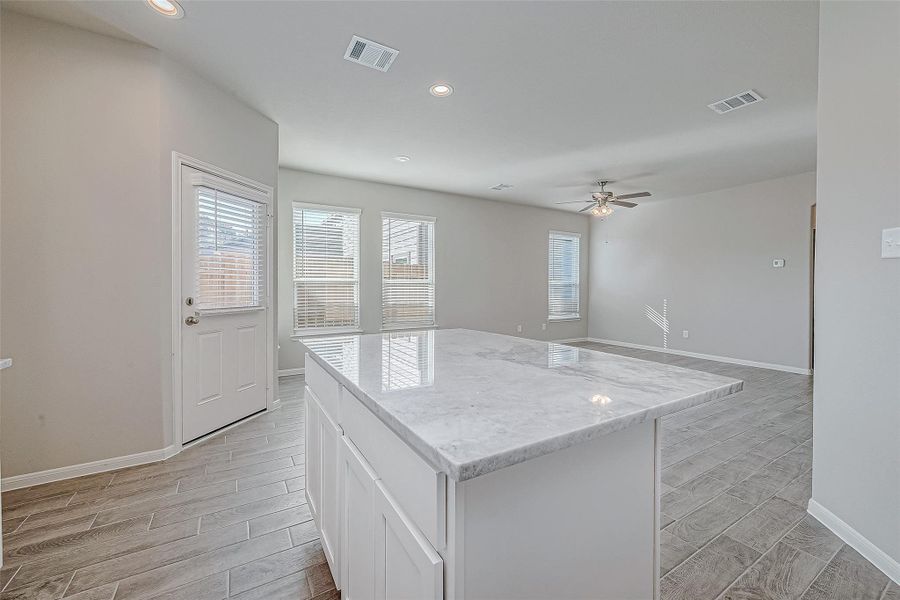 Spacious, unfurnished interior of a new home in Mill Creek Trails, Magnolia (Image 30).