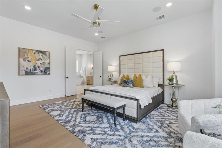Furnished interior view inside a new home in , Dallas (Image 9).