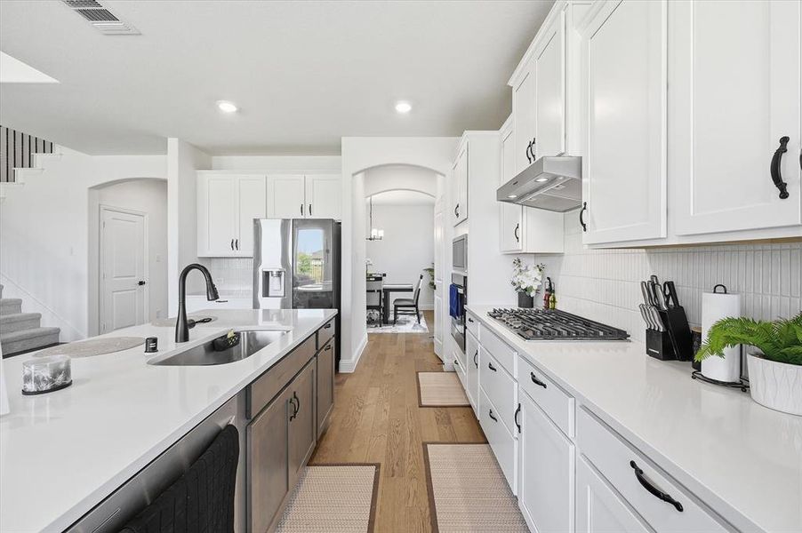 Furnished interior view inside a new home in , Venus (Image 31). Furnished interior view inside a new home in , Venus (Image 31).