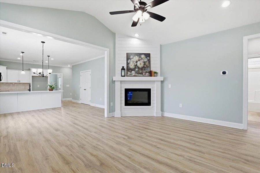 14-602 S Vance St-14