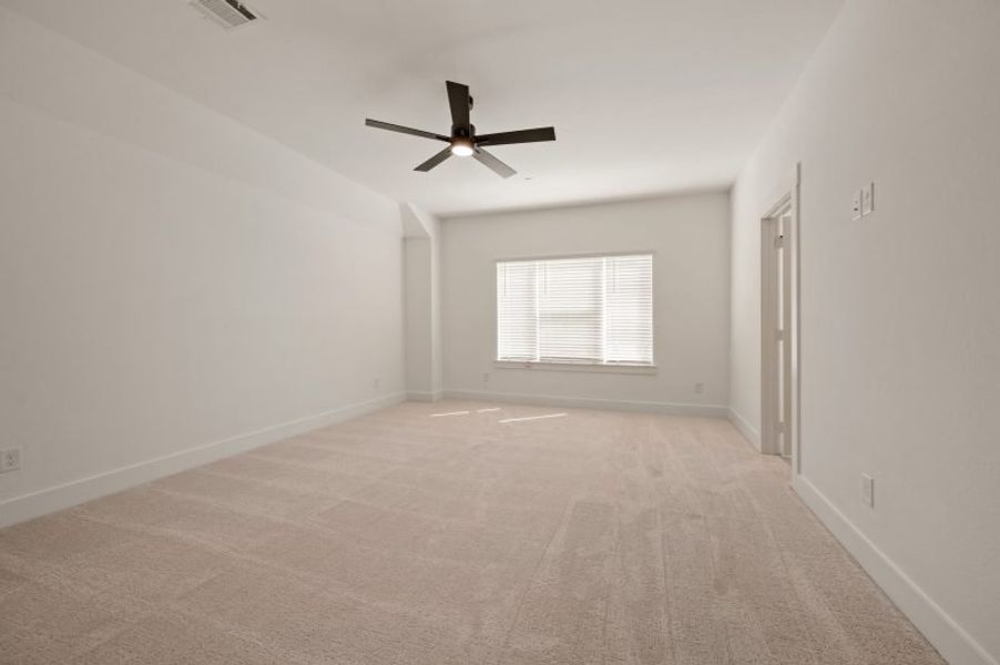 Spacious, unfurnished interior of a new home in Chelsea Commons, Allen (Image 29).