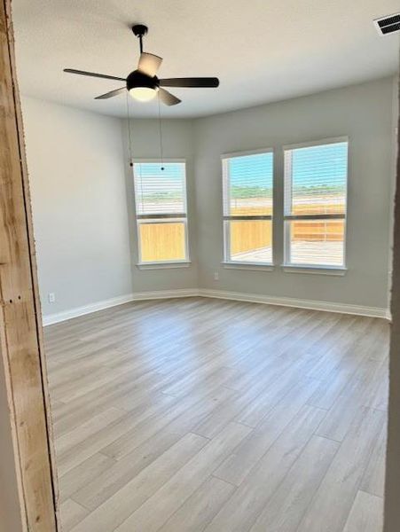 Spacious, unfurnished interior of a new home in Heritage, Dripping Springs (Image 27).