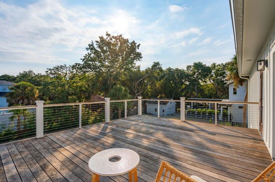 Exterior details and patio area of a home in , Isle Of Palms (Image 3).