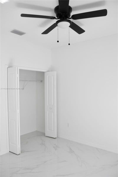 Spacious, unfurnished interior of a new home in , Lehigh Acres (Image 17).