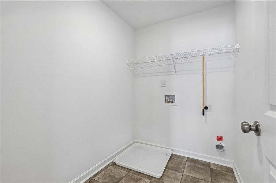Spacious, unfurnished interior of a new home in Falls Creek, Flowery Branch (Image 30). Spacious, unfurnished interior of a new home in Falls Creek, Flowery Branch (Image 30).