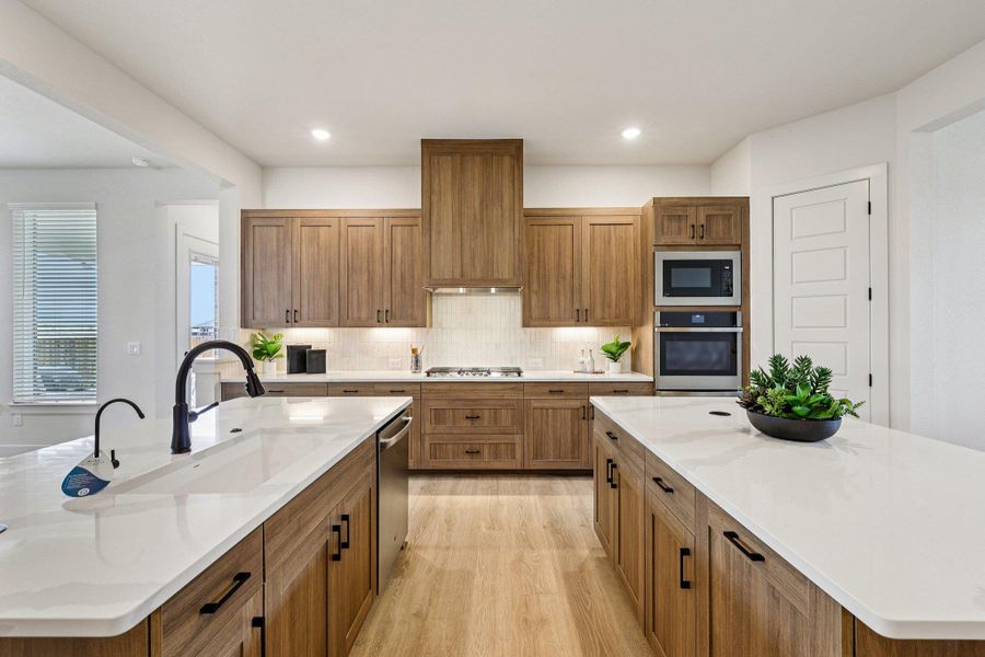 MOVE-IN READY! MOVE-IN READY!