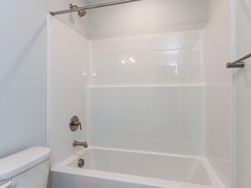 Secondary Bath. Similar Home