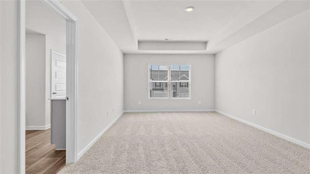 Spacious, unfurnished interior of a new home in Echo Glen, Stockbridge (Image 20).