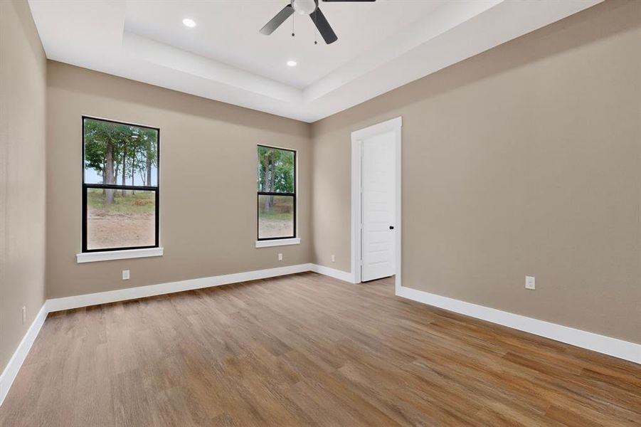Spacious, unfurnished interior of a new home in , Athens (Image 16). Spacious, unfurnished interior of a new home in , Athens (Image 16).