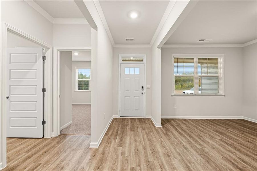 Spacious, unfurnished interior of a new home in Kingston Ranch at Lake Oconee, Buckhead (Image 14). Spacious, unfurnished interior of a new home in Kingston Ranch at Lake Oconee, Buckhead (Image 14).