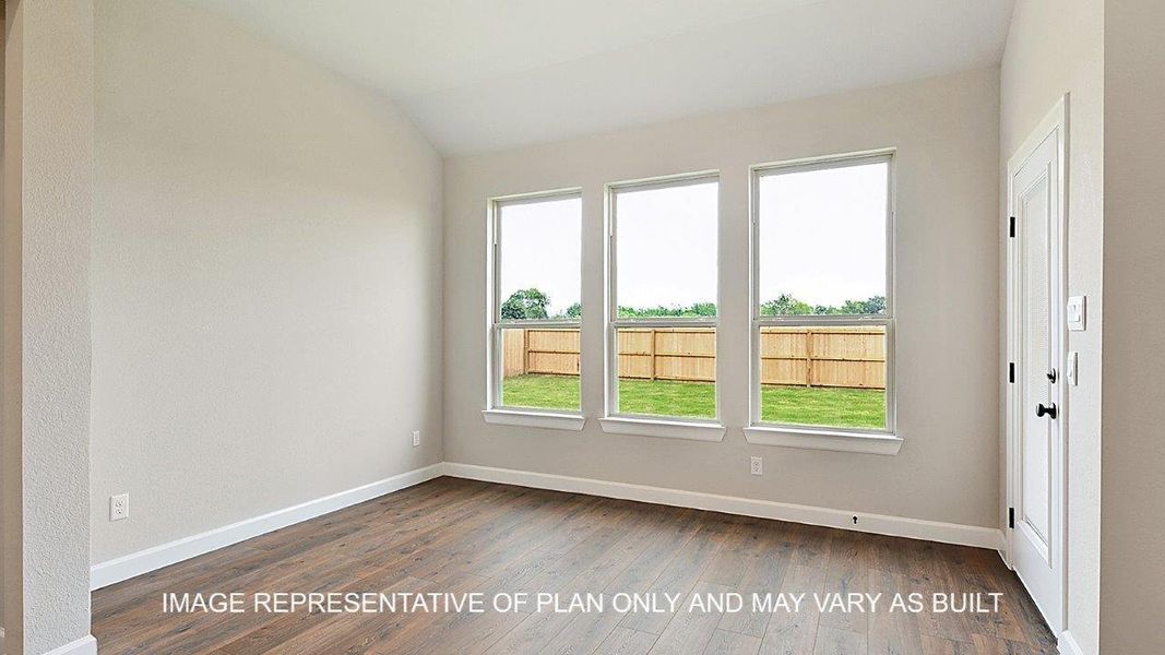 Spacious, unfurnished interior of a new home in Wellborn Settlement, College Station (Image 9).
