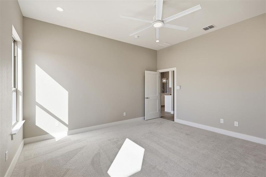 Spacious, unfurnished interior of a new home in , Graford (Image 27).