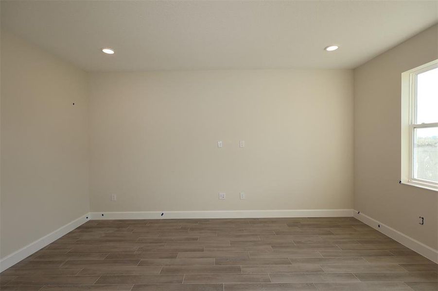 Spacious, unfurnished interior of a new home in Center Lake on the Park, St. Cloud (Image 8). Spacious, unfurnished interior of a new home in Center Lake on the Park, St. Cloud (Image 8).