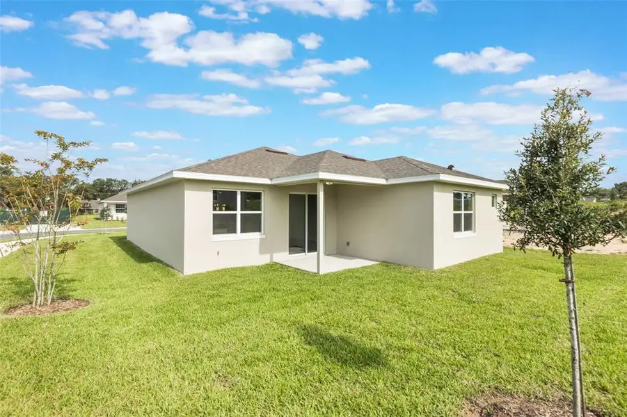 Exterior details of a home in Grand Isle, Eustis (Image 2). Exterior details of a home in Grand Isle, Eustis (Image 2).